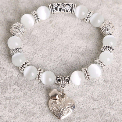 Cat Eye Bead Heart Bracelet